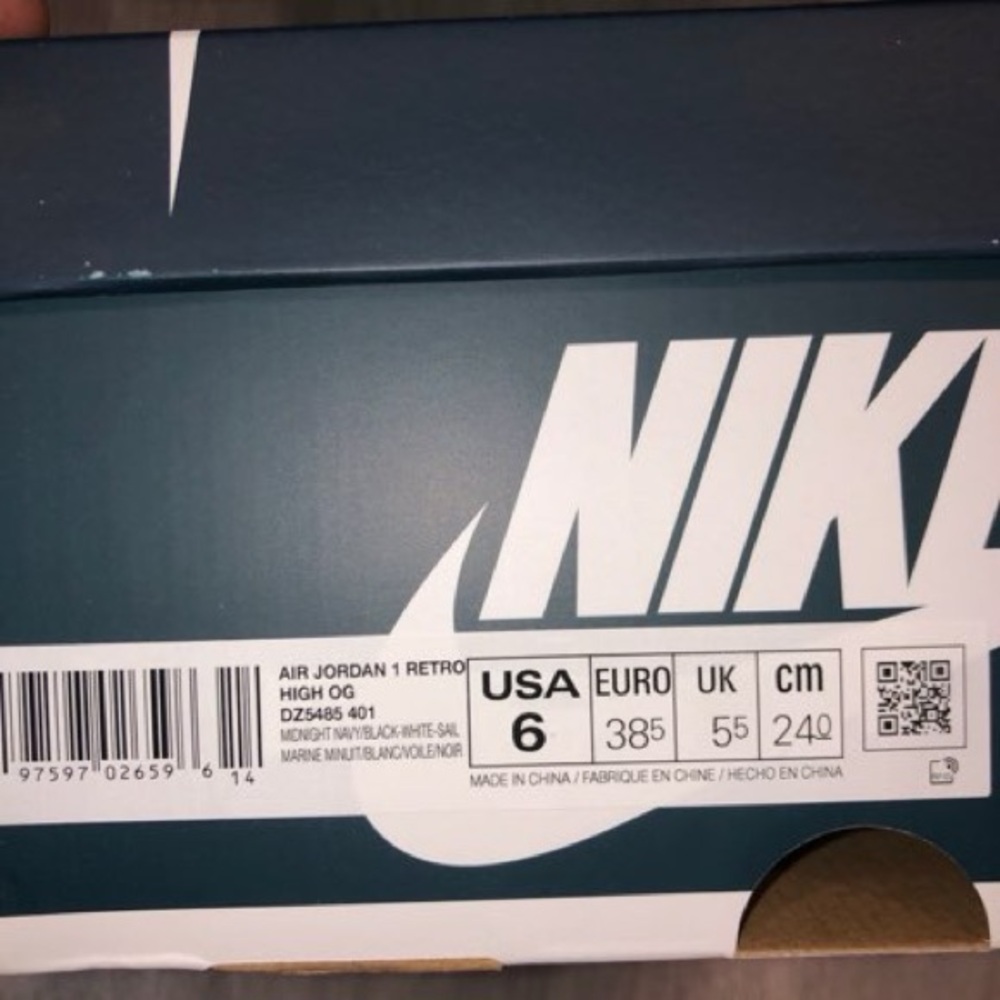 Air Jordan 1 Retro High OG size 8.5 Woman’s 6 Men’s DS New With Box - Picture 13 of 13